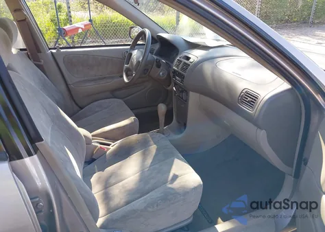 1998 Toyota Corolla Le z USA, uszkodzony, nr VIN 1NXBR18E1WZ060208